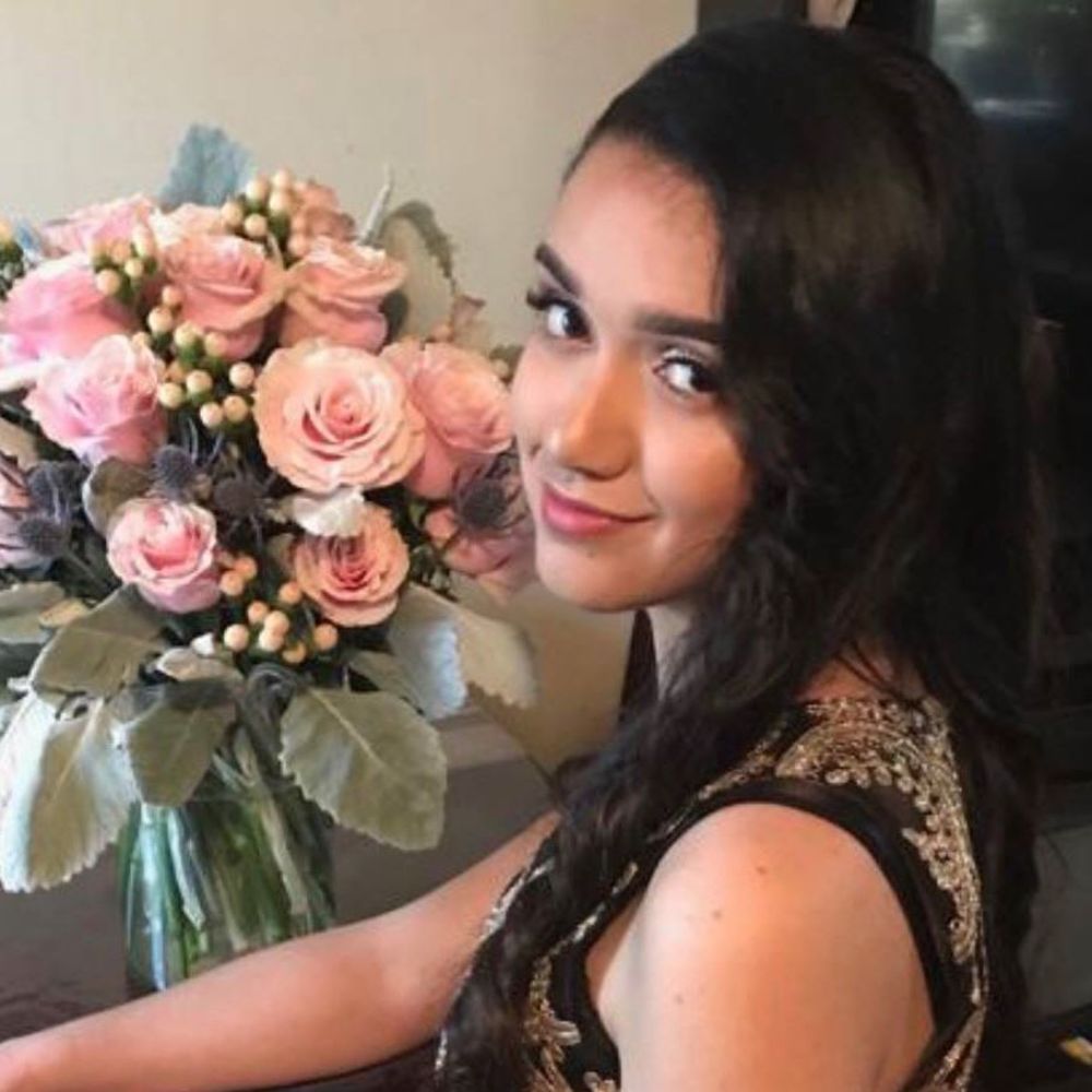 Meet your Posher, Cristina